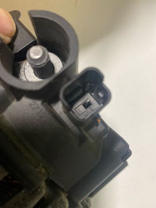 Alternador Valeo A616938A Peugeot 308  1.6