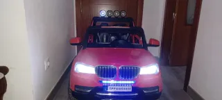 Coche eléctrico infantil rojo