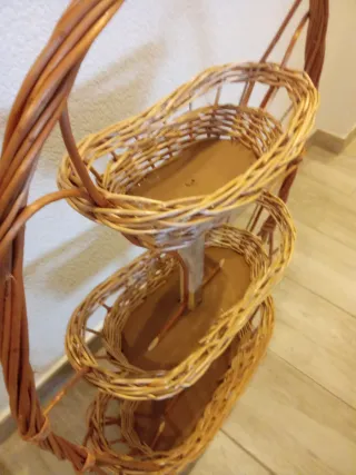 Cesta de mimbre de 3 niveles