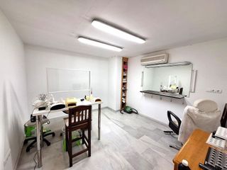 Local comercial en venta en Tavernes de la Valldigna