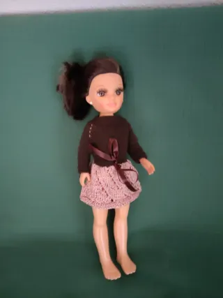 Muñeca Nancy Vestido Marrón y  Rosa