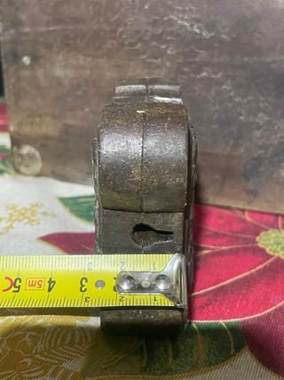 Candado antiguo restaurado