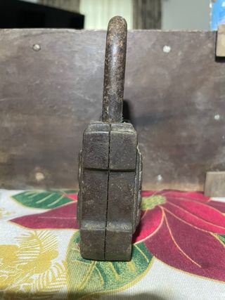 Candado antiguo restaurado
