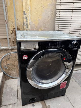 Lavadora Carga Frontal Negra