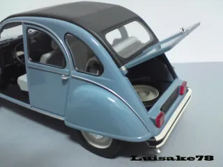 Maqueta Citroën 2CV Escala 1:18