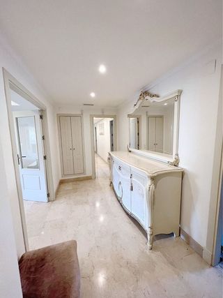 Piso en alquiler en Lomas de Marbella Club - Puente Romano en Marbella