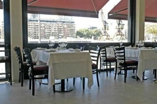 Local comercial en alquiler en Cortadura - Zona Franca en Cádiz