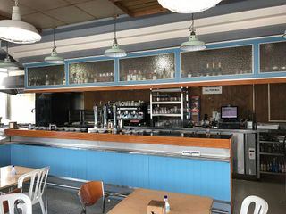 Local comercial en alquiler en Cortadura - Zona Franca en Cádiz