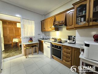 Casa adosada en venta en Linares