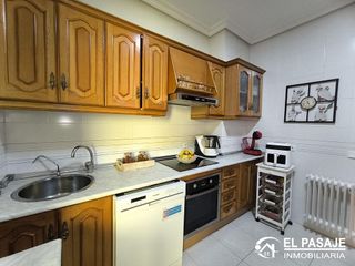 Casa adosada en venta en Linares