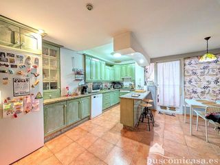 Chalet en venta en Linares