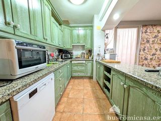 Chalet en venta en Linares