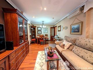 Chalet en venta en Linares