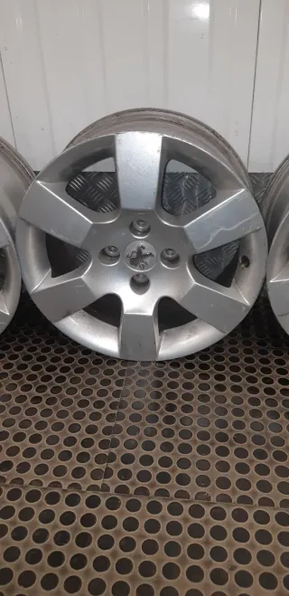Llantas Peugeot 5008