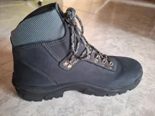 Botas Trekking y Montaña Azul Grisáceo