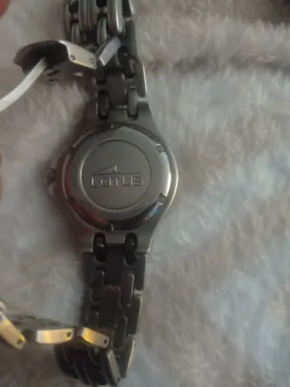 Reloj Lotus Plata y Blanco