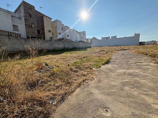 Terreno en venta en Coria del Río