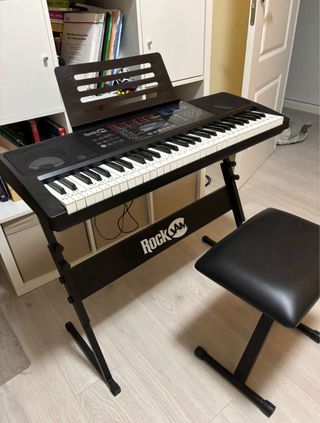 Teclado Rockjam con soporte y banqueta