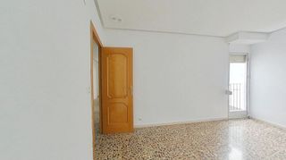 Piso en venta en Carrús Est - Camí dels Magros en Elche