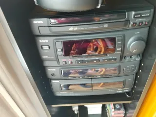 Minicadena Aiwa Gris