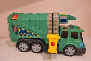 Camión de basura de juguete verde