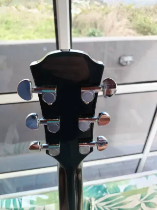 Guitarra Electroacústica Negra APX500II