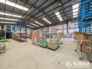 Nave industrial en venta en Linares