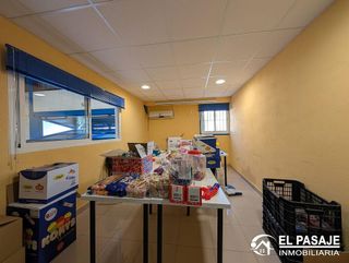 Nave industrial en venta en Linares