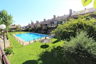 Casa adosada en alquiler en El Burgo en Rozas de Madrid (Las)