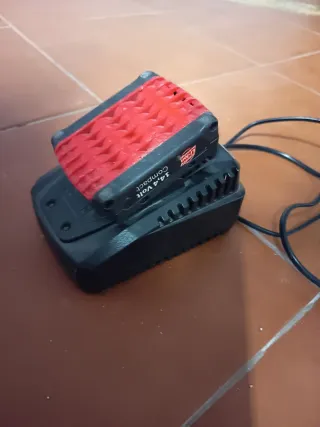 Cargador y batería Bosch 14.4V