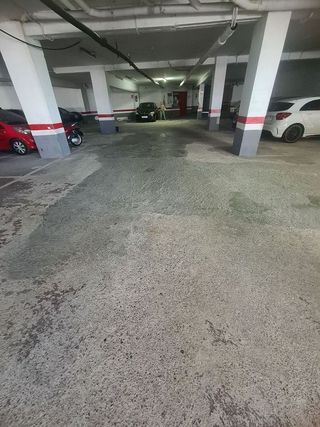 Garaje en venta en Can Serra en Hospitalet de Llobregat, L´