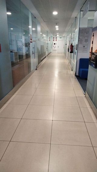 Oficina en alquiler en Las Lagunas en Mijas