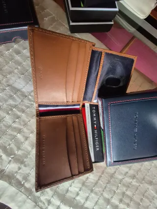 Cartera Billetero de cuero nueva de Tommy Hilfiger