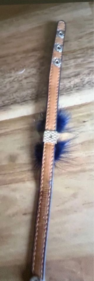 Pulsera CH azul con pelo