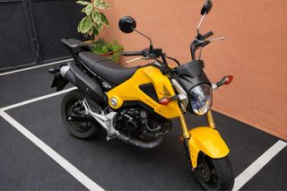 Honda MSX 125 Amarilla