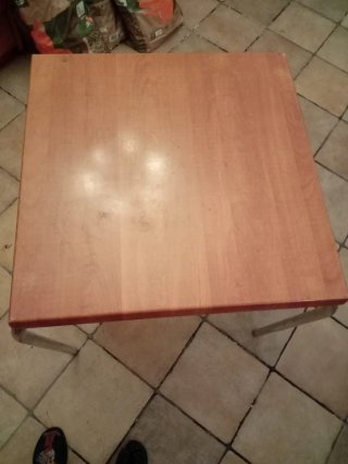 Mesa de bar apilable madera y metal