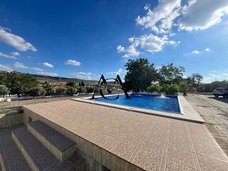 Chalet en venta en Lucena