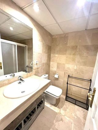 Casa adosada en venta en Los Naranjos - Las Brisas en Marbella