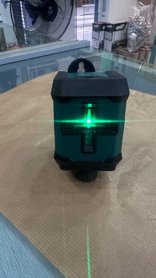 Nivel Láser HYCHIKA BOM-6209 Verde