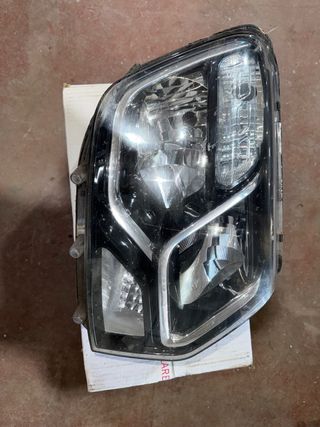 Faro Delantero Derecho Dacia Duster