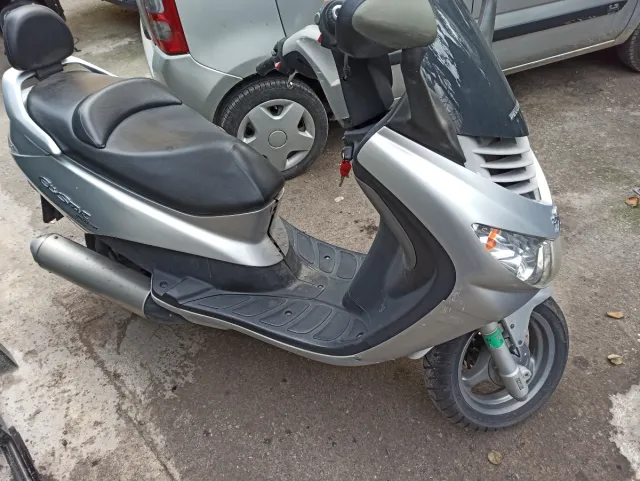 Peugeot Elystar 125 Plata