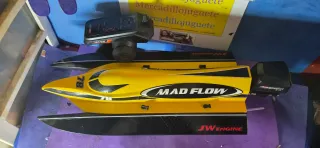 Lancha RC V2 F1 Brushless 2.4GHz