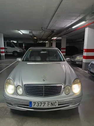 Mercedes-Benz Clase E 2004