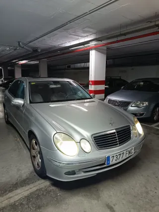 Mercedes-Benz Clase E 2004