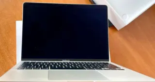 MacBook Air 13 Plata + Mouse