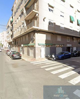 Local comercial en venta en Altabix en Elche