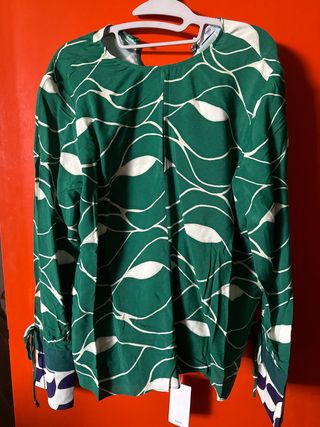 Blusa Mango Verde Talla M