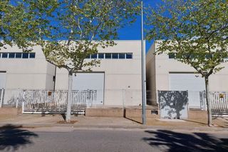 Nave industrial en alquiler en Amposta