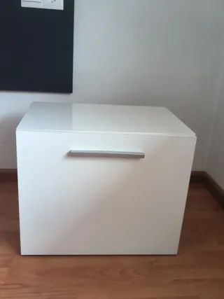 Set de 2 mesitas de noche blancas modernas