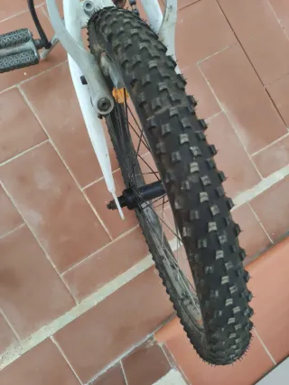 Bicicleta Plegable Blanca y Negra